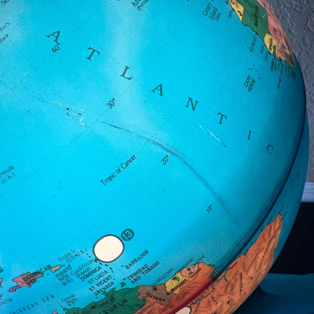 Vintage 1988 Fisher-Price Light-Up Globe with Viewfinder • Illuminated Education